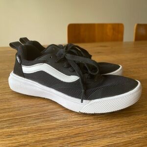 Vans Ultra Range Performance Sneakers